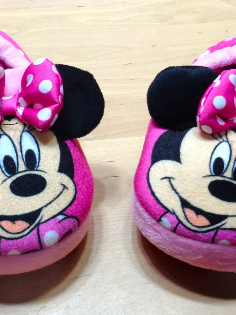 DISNEY JUNIOR MINNIE MOUSE PINK SLIPPERS TODDLER GIRLS SIZE 9/10